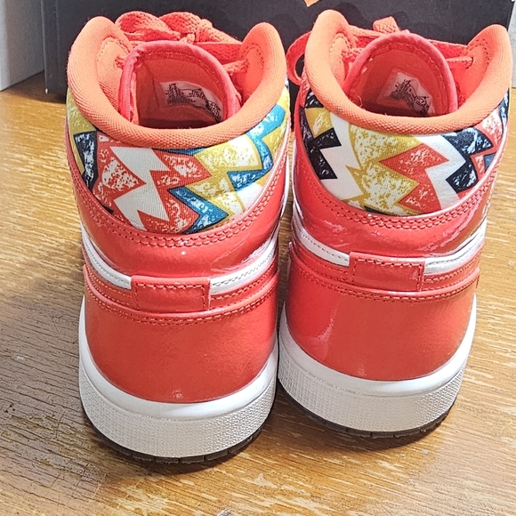 Jordan Red and White Athletic Shoes High-Top Design main image 8